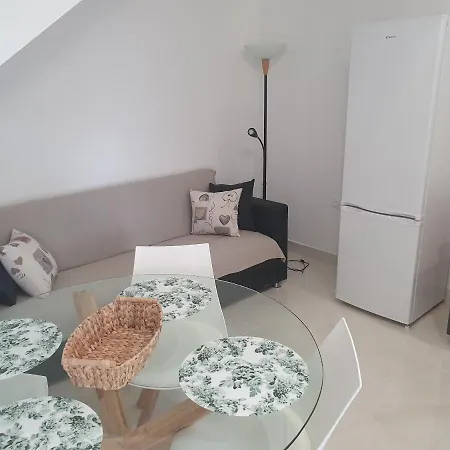 Apartman S Dvije Spavace Sobe Apartment Banjole
